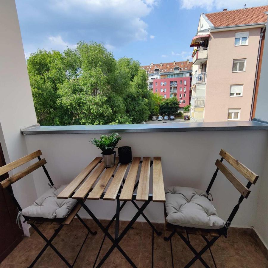 Wicker Park Apartment Novi Sad Luaran gambar